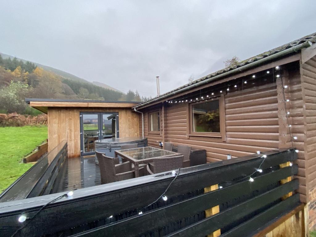 Glen Ogle Lodge, Lochearnhead (updated prices 2024)