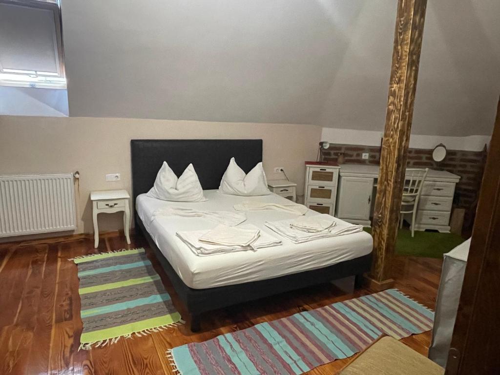 Postel nebo postele na pokoji v ubytování Guest House Hena