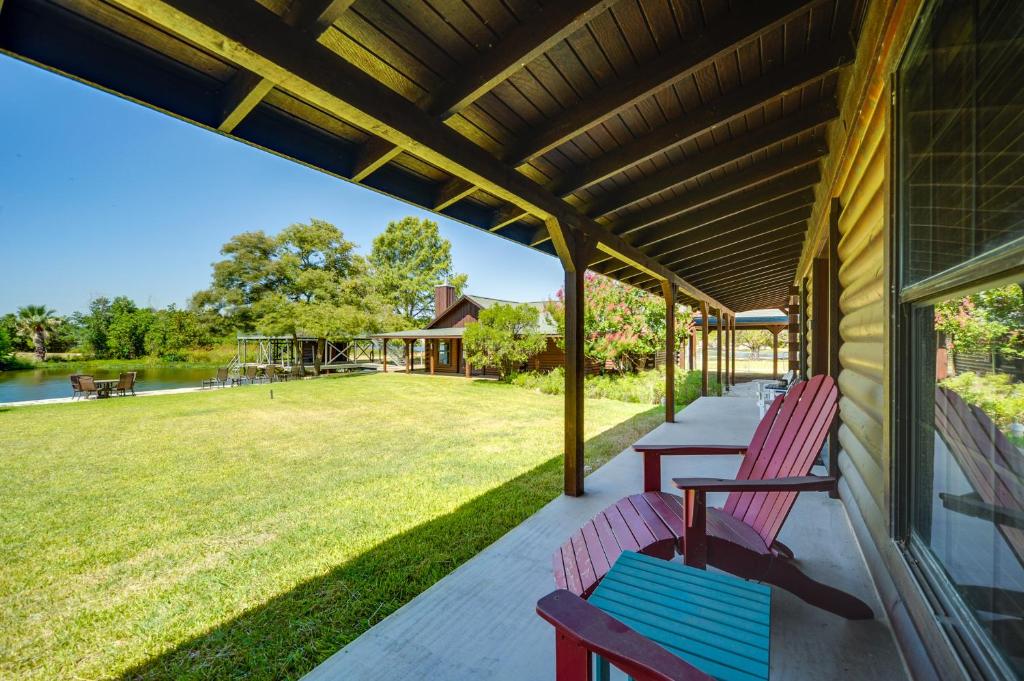 Waterfront Vacation Rental with Lake LBJ Access!, Marble Falls (updated