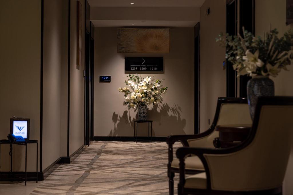 TV a/nebo společenská místnost v ubytování skyline Hotel & Suites