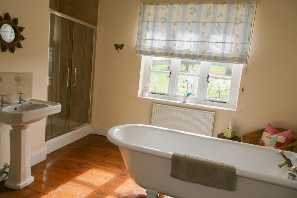 Huntlands Farm Bed & Breakfast - Room King Superior