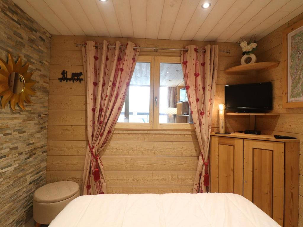 Fotografia z galérie ubytovania Appartement rénové proche des pistes avec balcon - FR-1-502-389 v destinácii Tignes