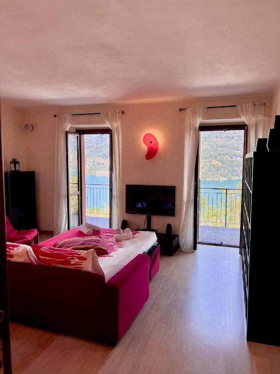 Postel nebo postele na pokoji v ubytování [Como-Blevio] Suite lake view + private garage