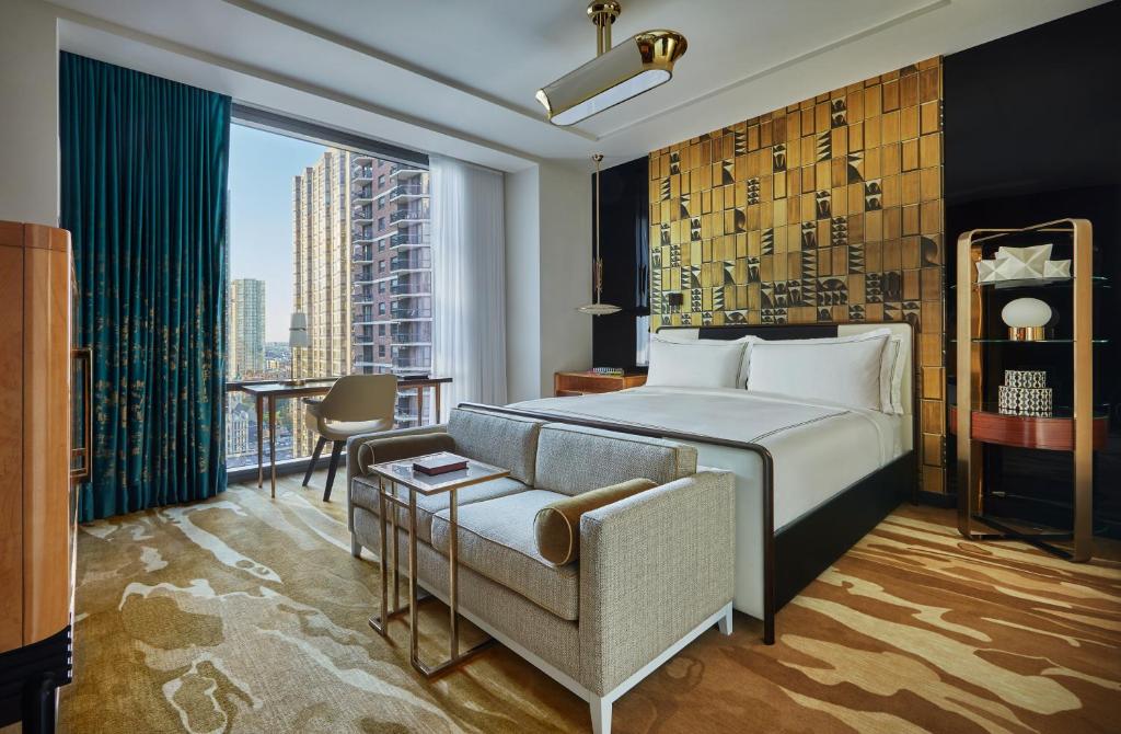Viceroy Chicago - Grand King Room