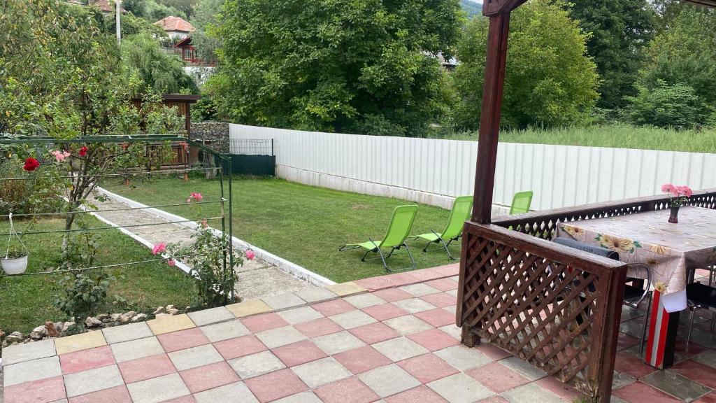 Zahrada ubytování Casa Ary