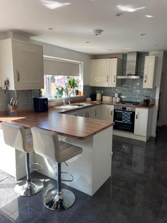 5 bed Family home in Bicester, Bicester (updated prices 2024)