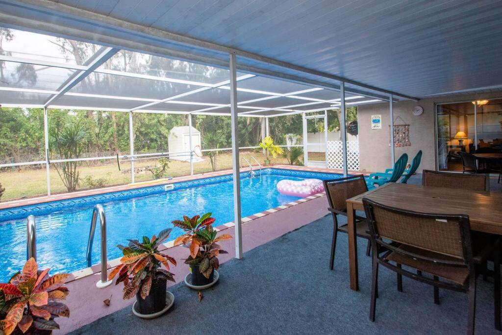 Vacation Home Private Home 3/2, Pool Spa, next to beach Pets ok