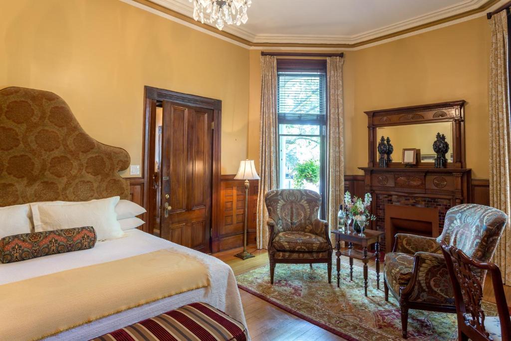 Kehoe House, Historic Inns of Savannah Collection - John Adam Treutlen - Sala King