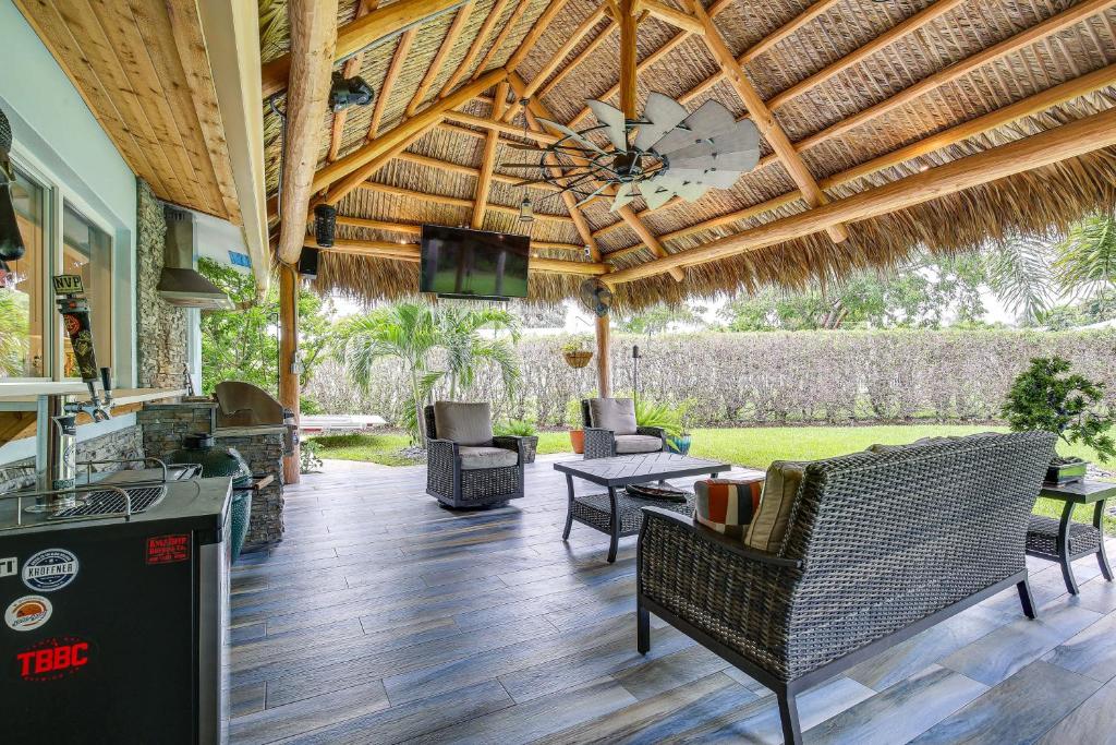 Deerfield Beach Home with Patio, Gas Grill and Patio, Deerfield Beach