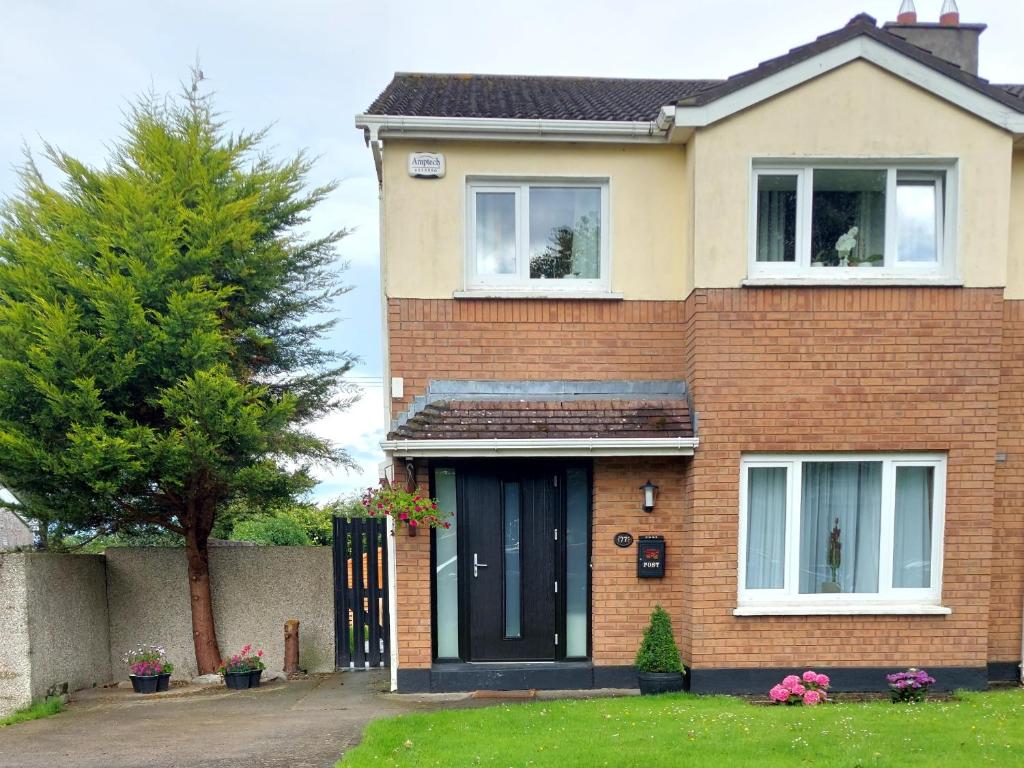Gallery image of Max's House in Edenderry