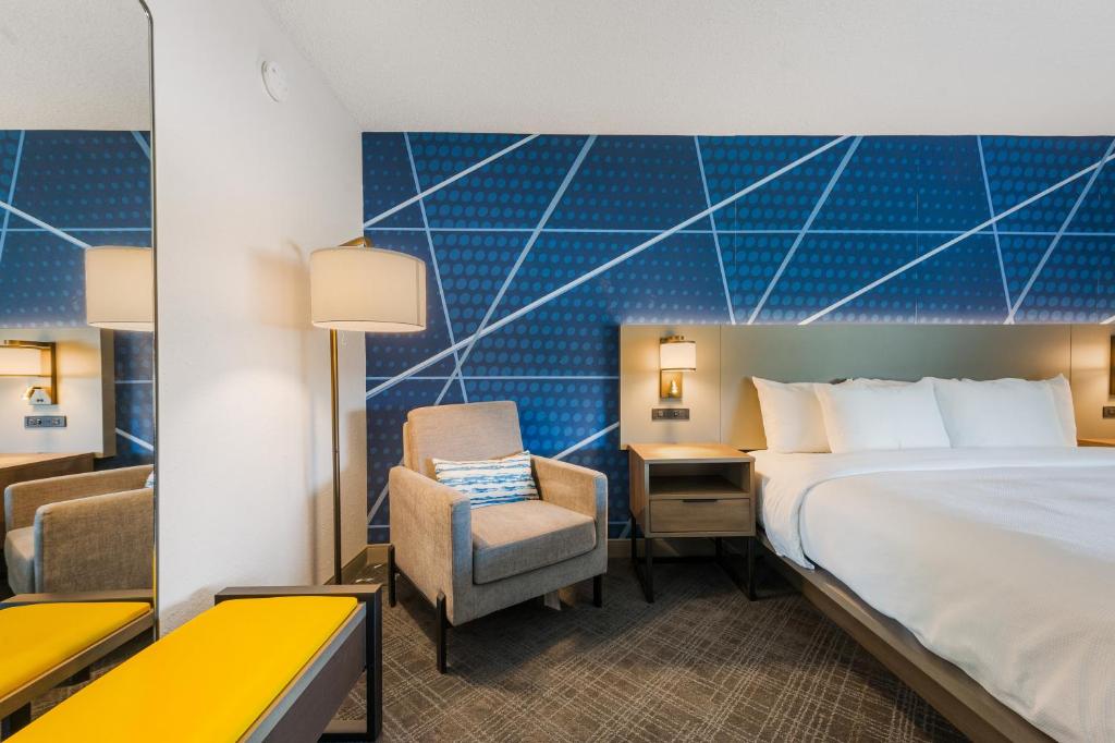 Comfort Inn Mayfield Heights Cleveland East photo