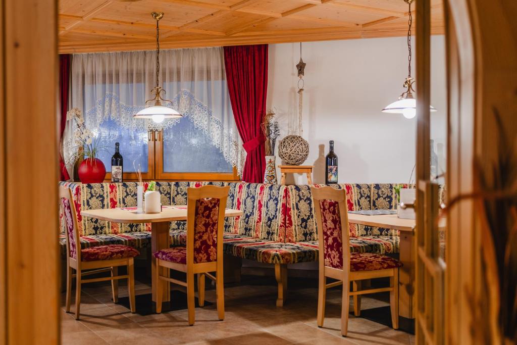 Restaurace v ubytování Garni Hotel Belalp
