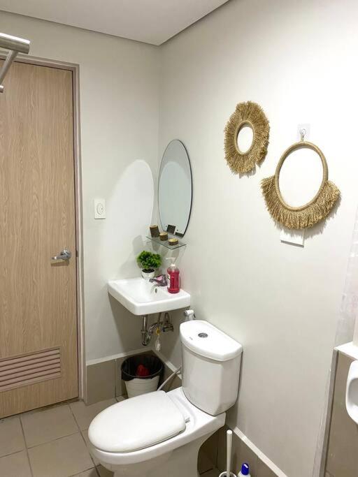 Koupelna v ubytování Bulacan Staycation by Mags@ SMDC Cheer Residences
