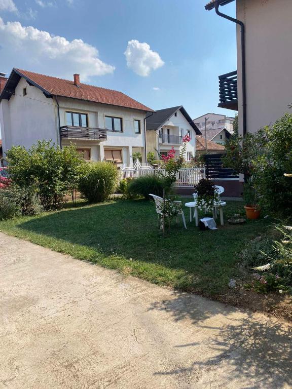 Zahrada ubytování Privatna kuća 1