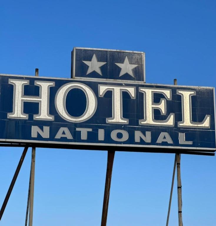 Certifikát, hodnocení, plakát nebo jiný dokument vystavený v ubytování Hôtel National