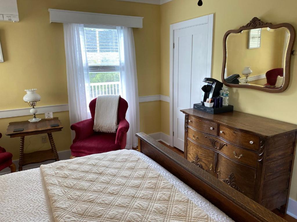 Spouter Inn Bed & Breakfast - Habitación Queen Con Vistas Al Mar