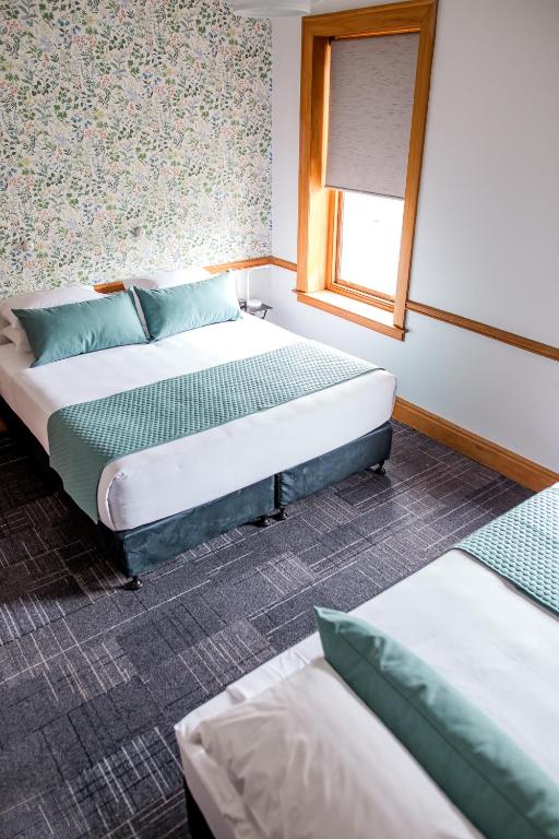 The Cambridge Hotel & Backpackers - Resim 40