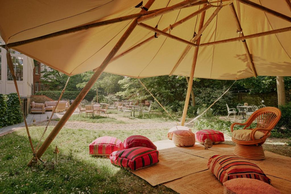 Ember Locke Kensington - Resim 28