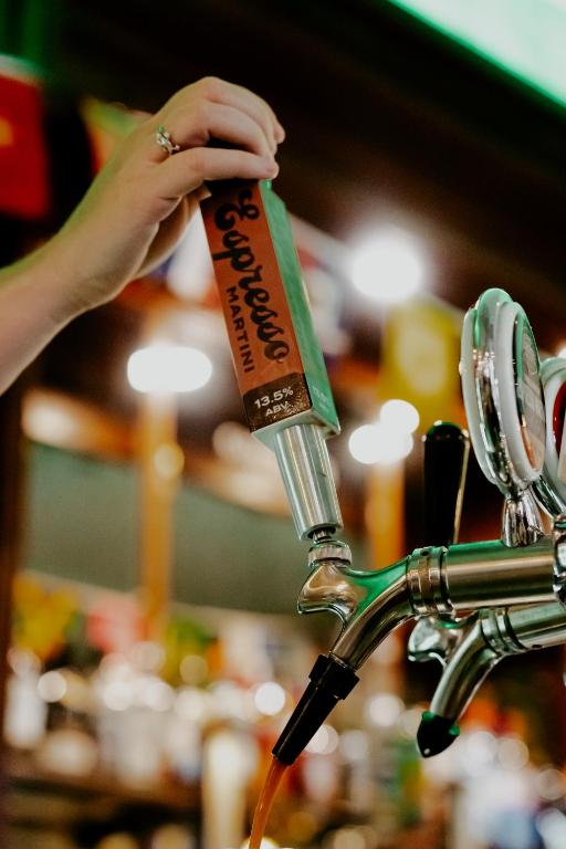 The Cambridge Hotel & Backpackers - Resim 18