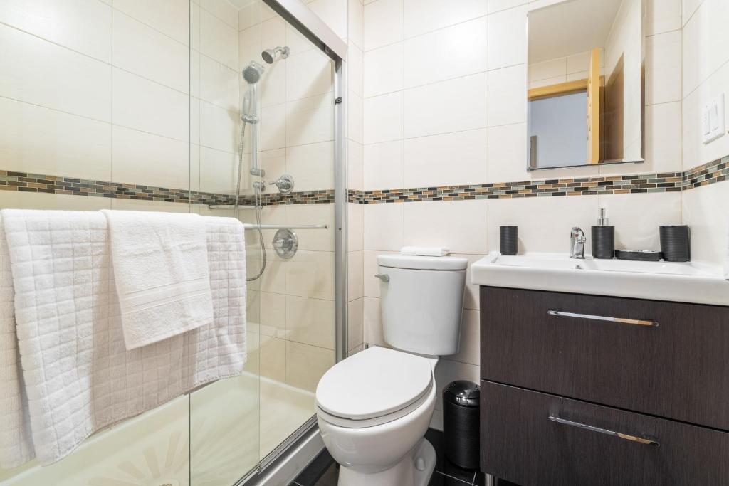 رزرو هتل، 2BR/2 Bath در شرق میدتاون