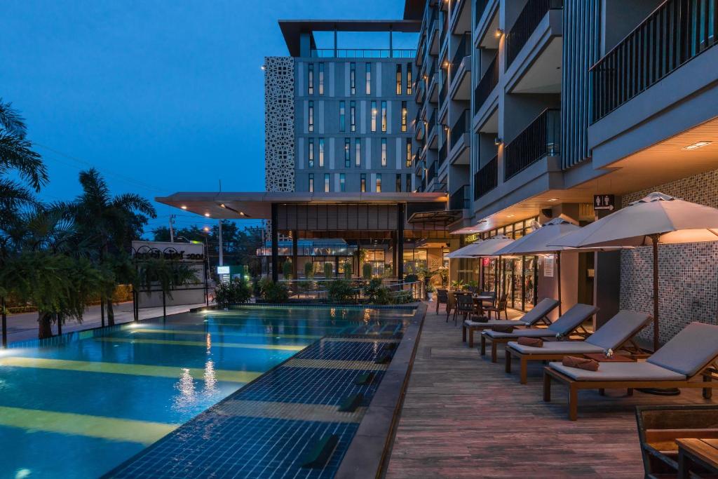 Bazén v ubytování The Siamese Hotel Pattaya by PCL nebo v jeho okolí