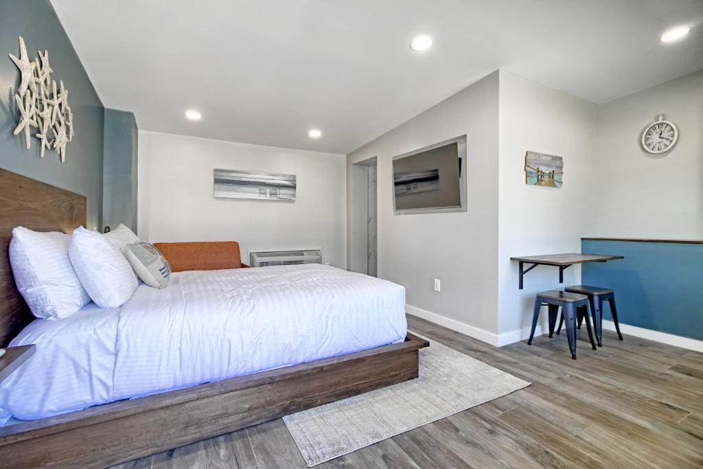 White Caps Motel - Chambre De Luxe Queen