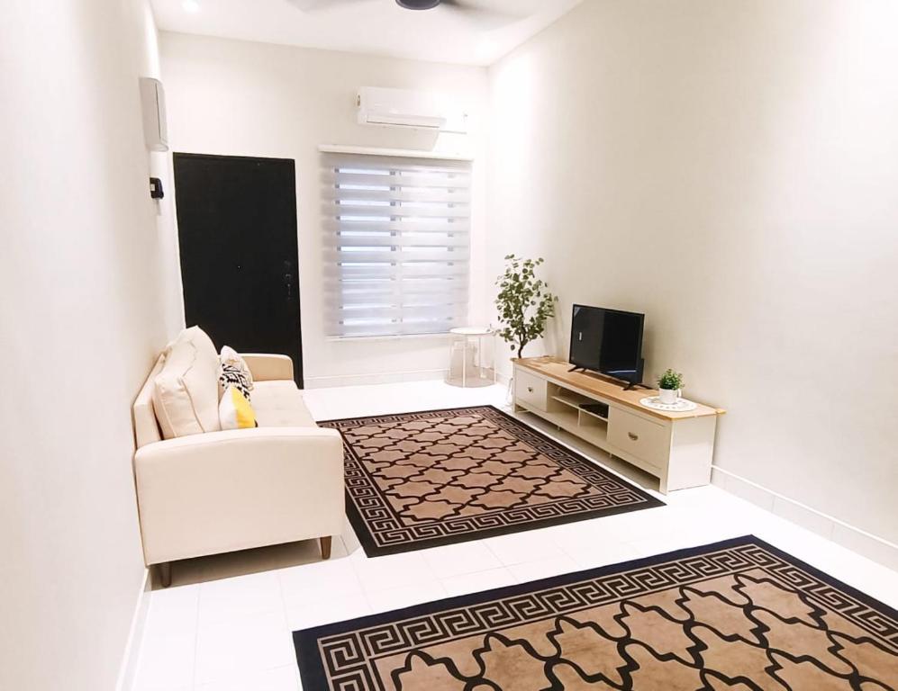 Gallery image of The Nadraa Guesthouse KLIA in Sepang