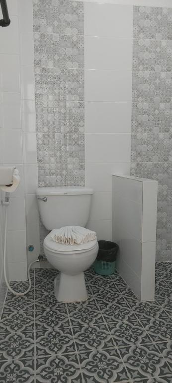 فضای داخلی آینی رزیدنس در پوکت - تصویر ۳