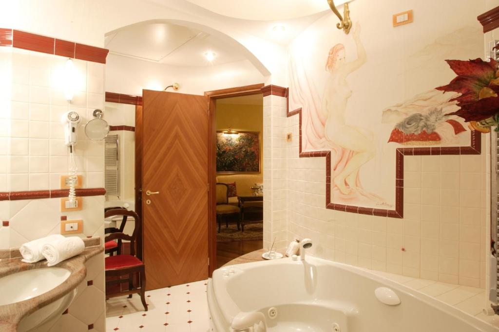 Hotel Tosco Romagnolo - 豪华套房 - 带水疗浴缸