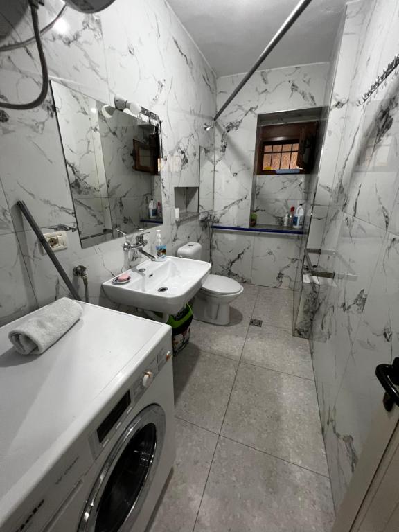 BOULEVARD Apartment - Image 8