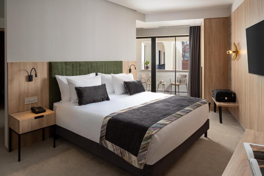 Mercure Conacul Cozieni - Dubbele Suite Met één Slaapkamer Met Een Bankje