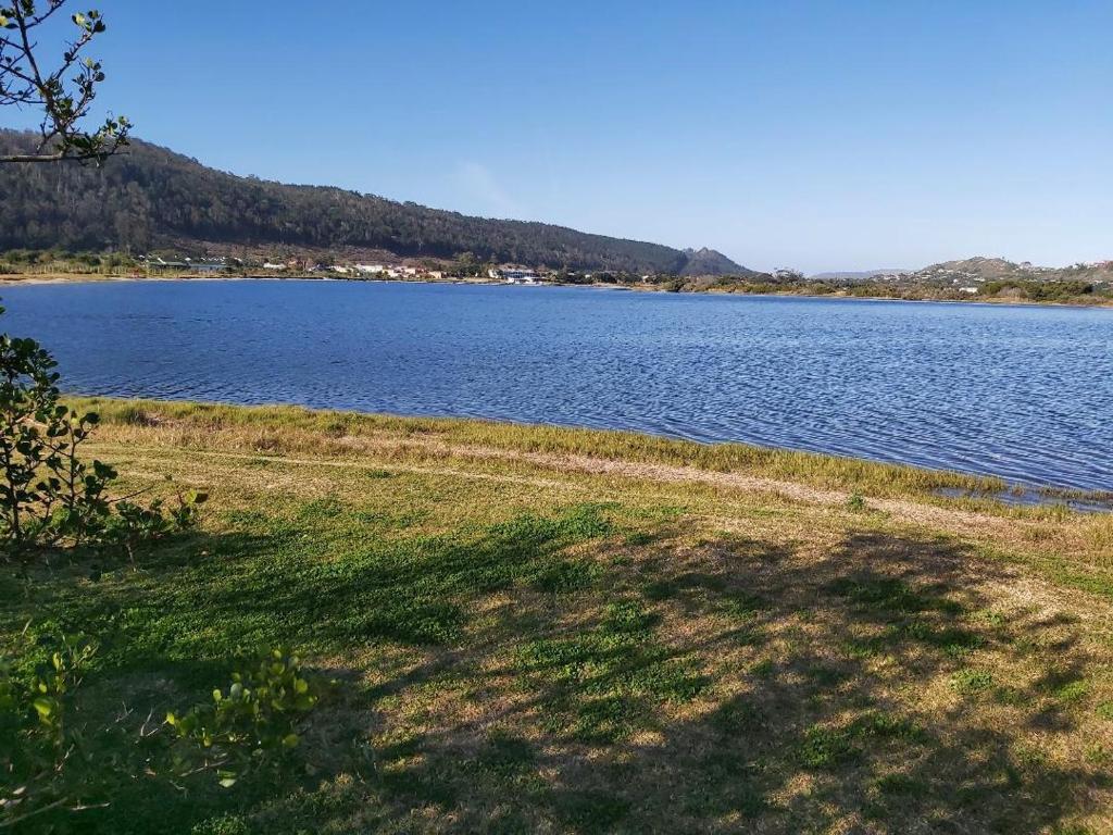 Paradise Lake flats, Sedgefield (updated prices 2024)