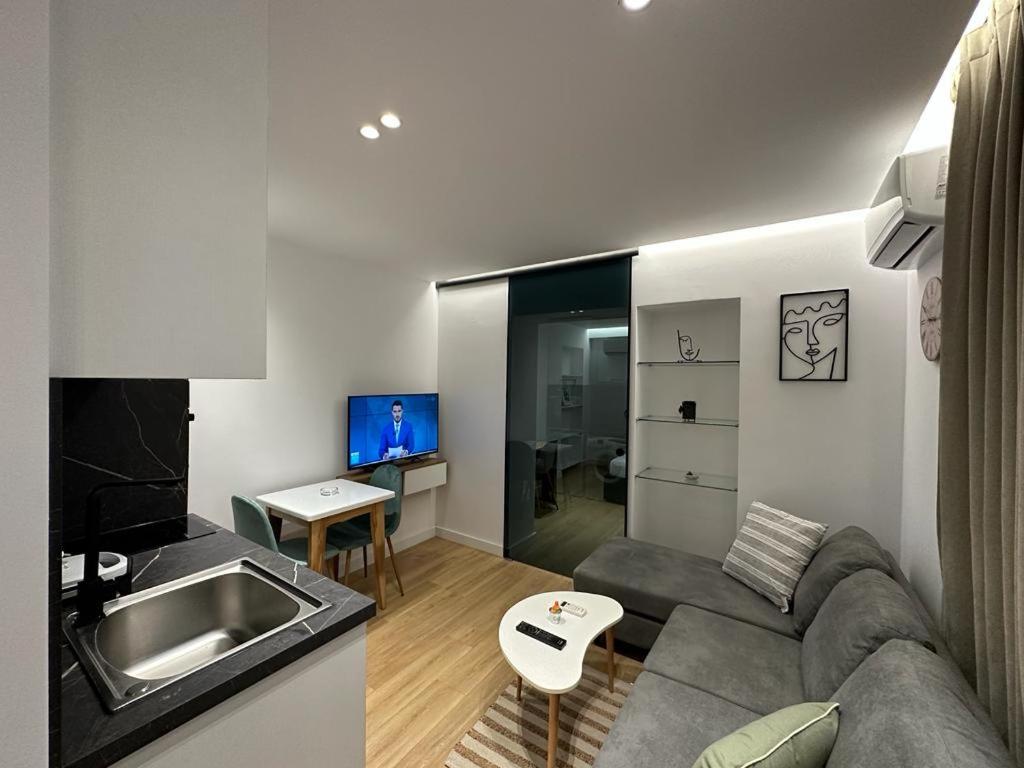 Orchide Apartaments Mine Peza - Image 1