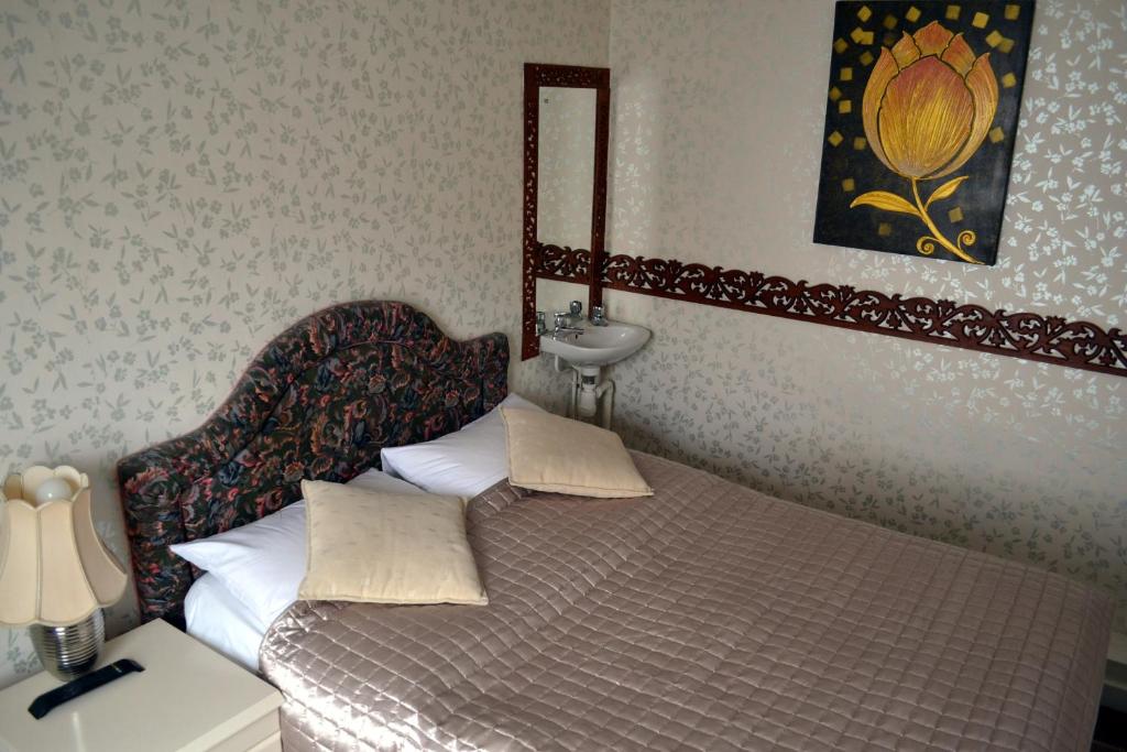 Ely Guest House - Habitación Doble Con Baño