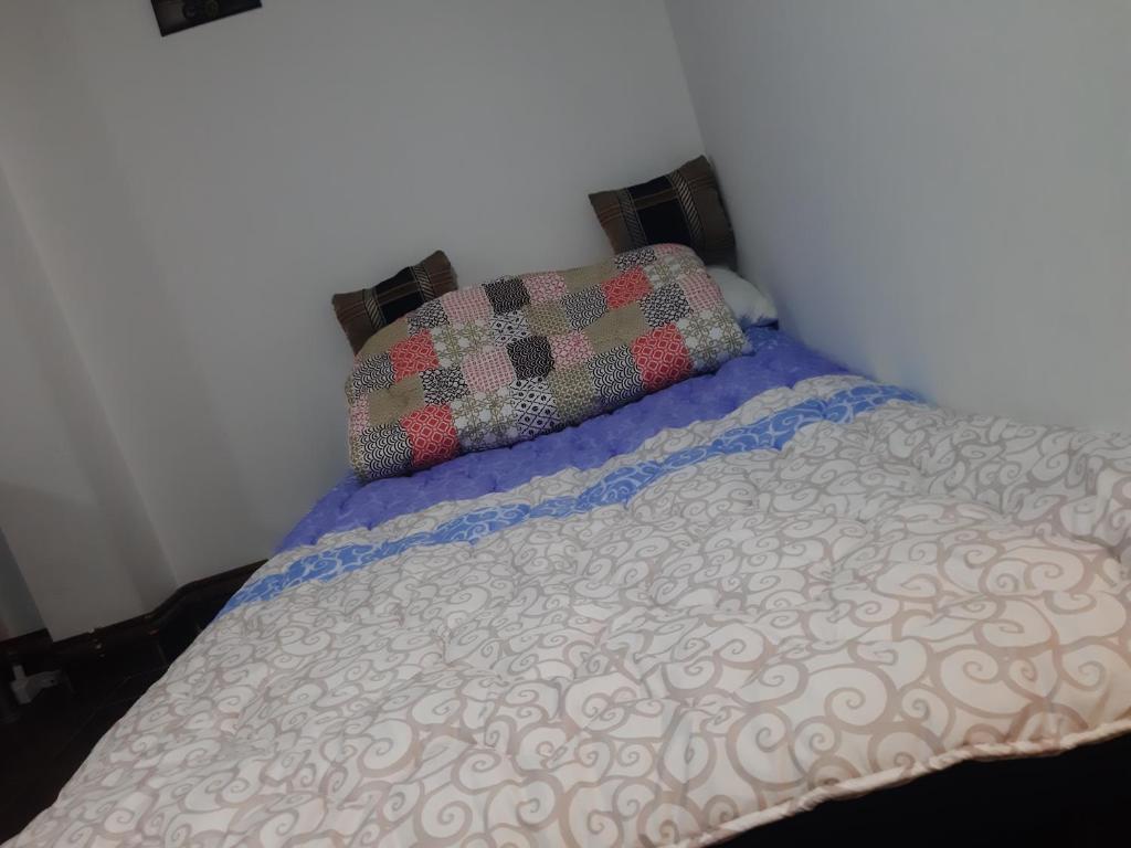 En eller flere senge i et v&aelig;relse p&aring; Prostrani apartman Cacak