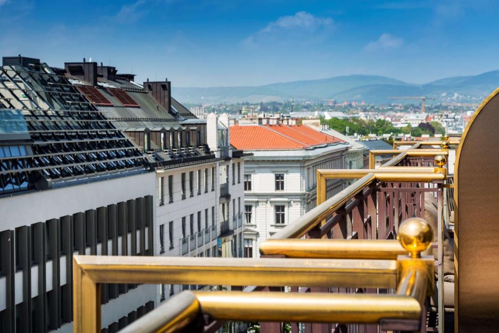 Hilton Vienna Plaza - Resim 44