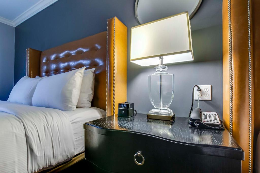 The Campbell House Lexington, Curio Collection by Hilton - Habitación Executive Con Dos Camas Queen