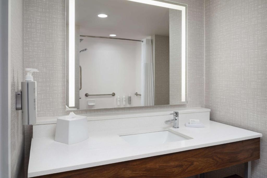 Hampton Inn Towson Downtown - Salle De Roi D'angle