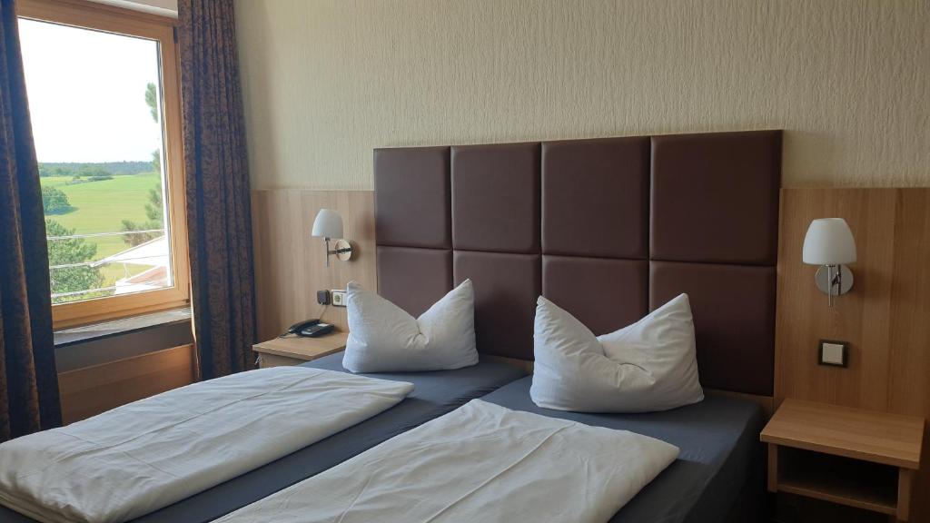 Restaurant und Hotel Alter Brunnen - Twin Room