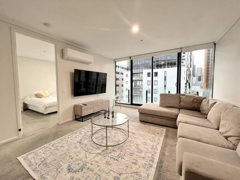 Gallery image of Exclusive 2 bed pad with views in Melbourne