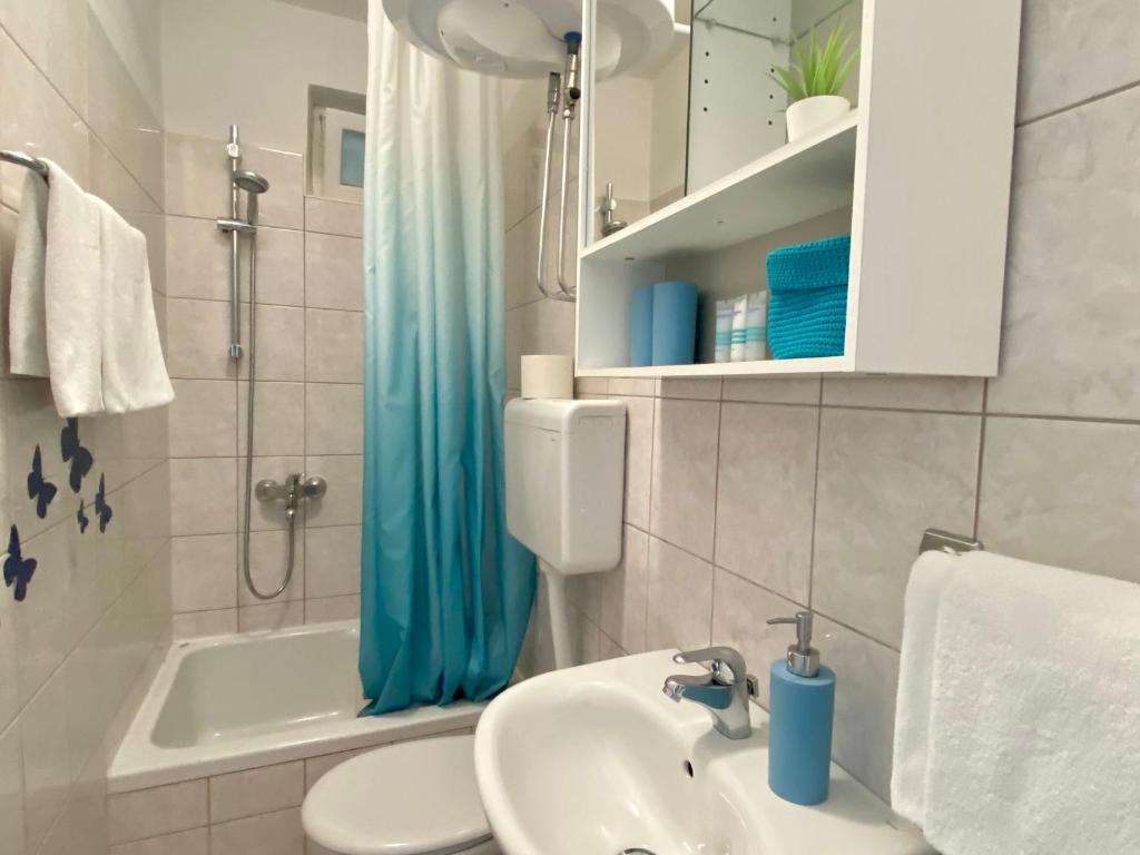 Koupelna v ubytování Apartmani Marko