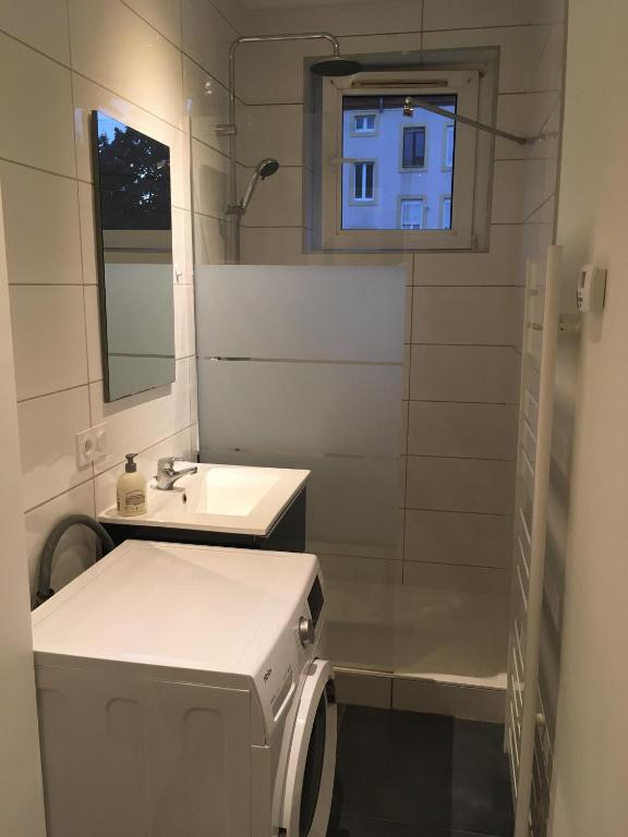 Le Vauban - appartement 2 chambres, salon, cuisine équipée, parking et wifi gratuit – photo 4