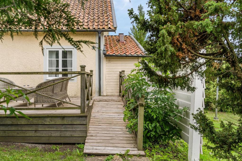 Zahrada ubytování Stubbegården - Unique swedish style with fireplace