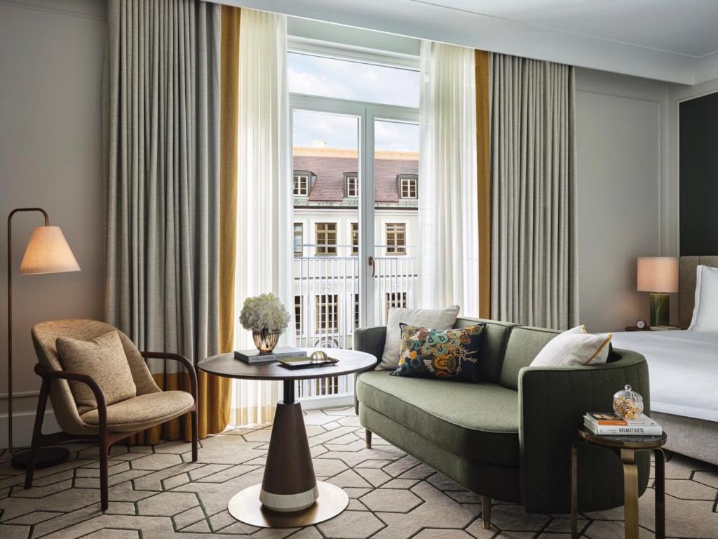 Posezení v ubytování Rosewood Munich