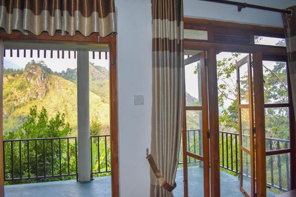 Nature Green Hotels On Rock Home Ella - 4