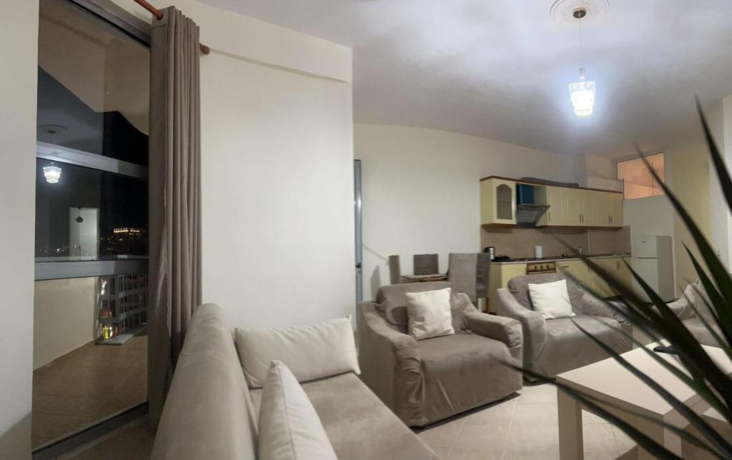 Ronaldo Apartment - Image 8