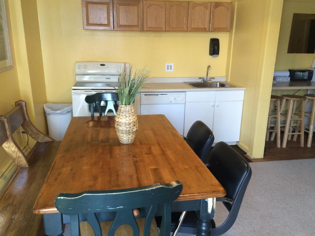 The Oceanic Inn photo