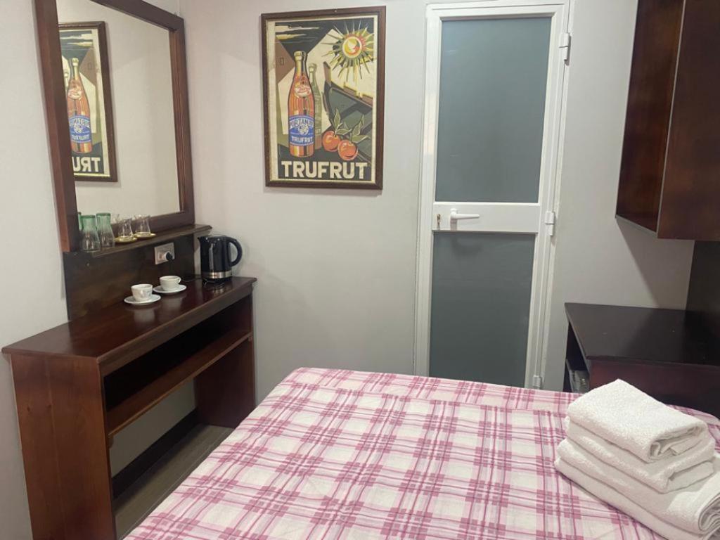 Postel nebo postele na pokoji v ubytování Sliema - Double Room