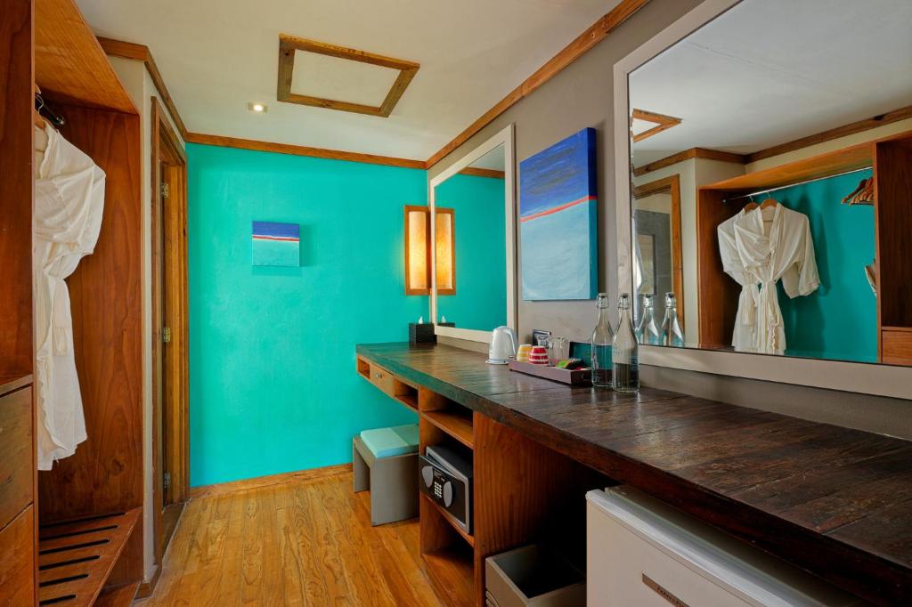 Canareef Resort Maldives - 18