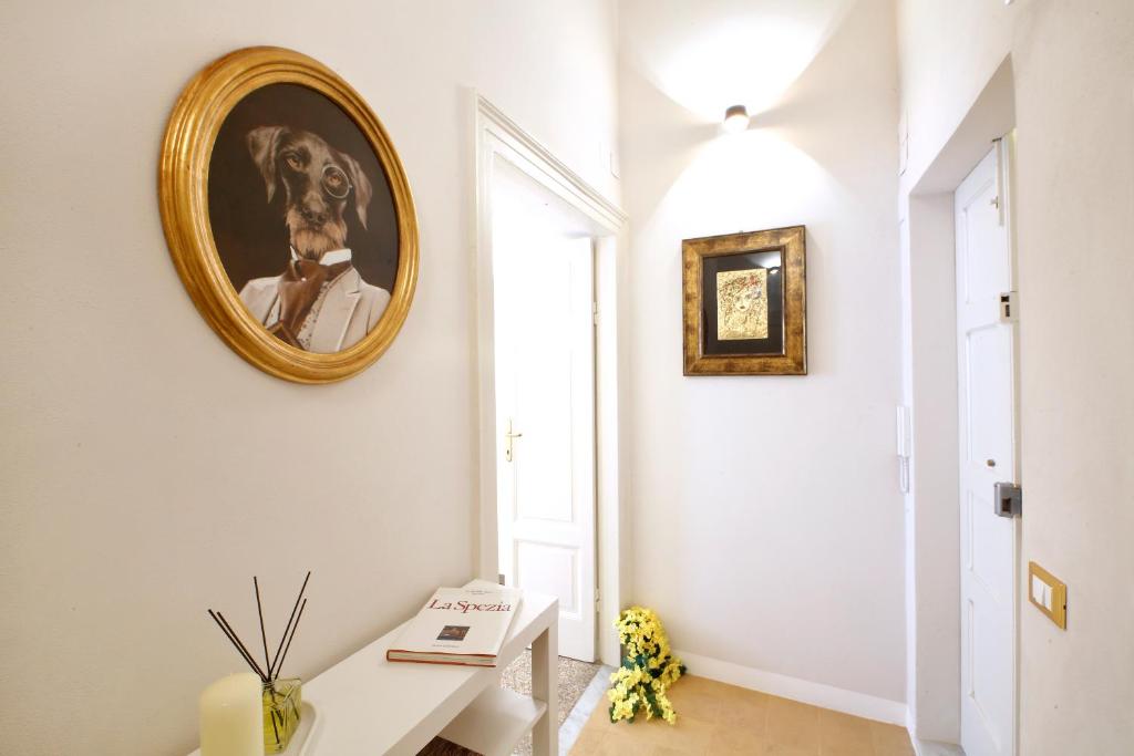 Fotografie z fotogalerie ubytování BREATHE LIGURIA - LUCY 1 bedroom and 1 apartment in a newly renovated nineteenth-century building in the historic center near the sea v destinaci La Spezia